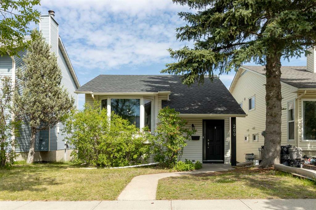 200 Macewan Glen Drive, Calgary, MLS® # A2237220