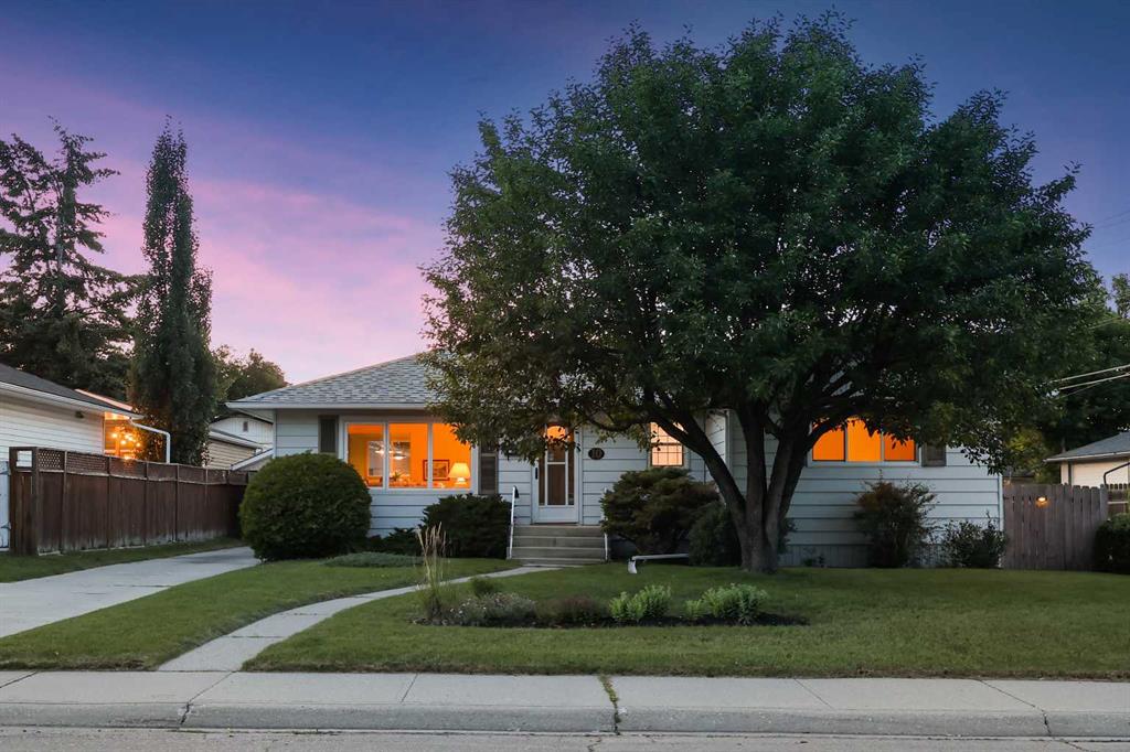 10 Glamorgan Drive, Calgary, MLS® # A2237787