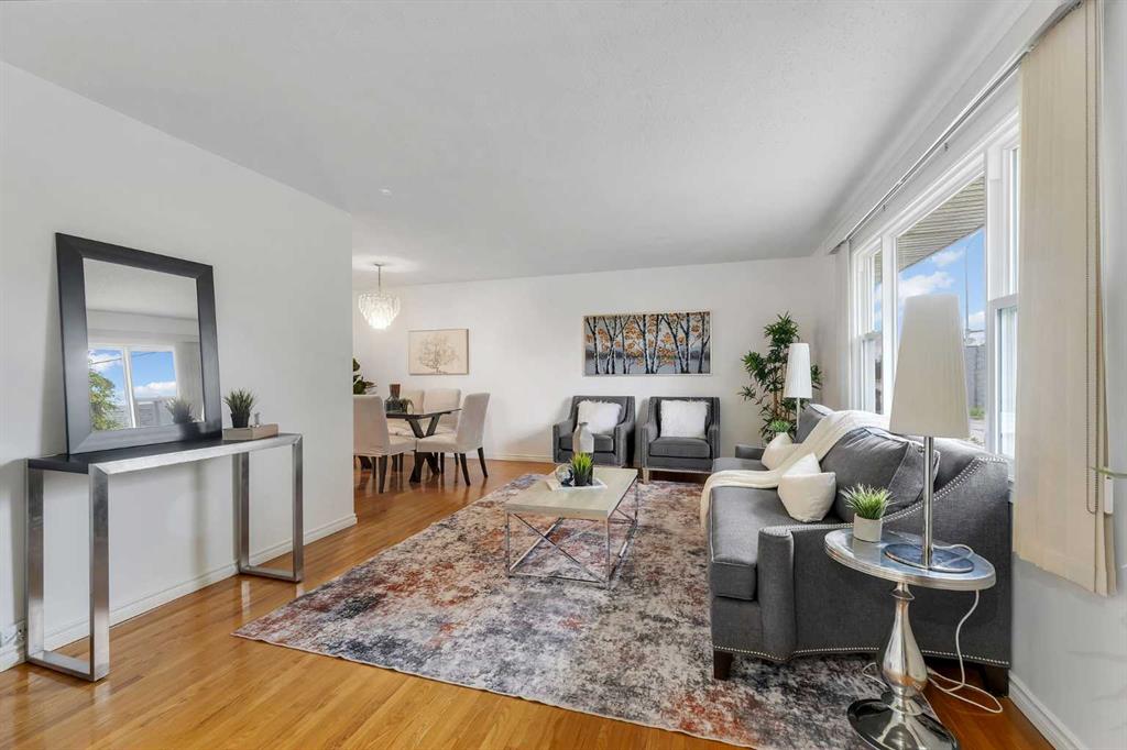 4204 Voyageur Drive, Calgary, MLS® # A2240703