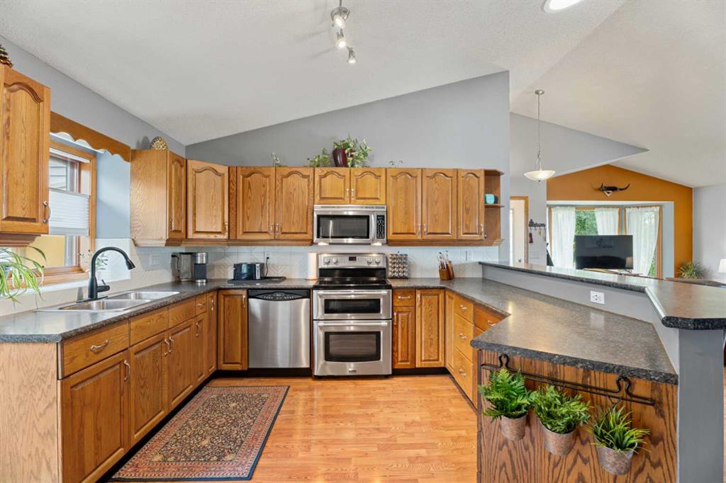 109 Downey Place, Okotoks, MLS® # A2240734