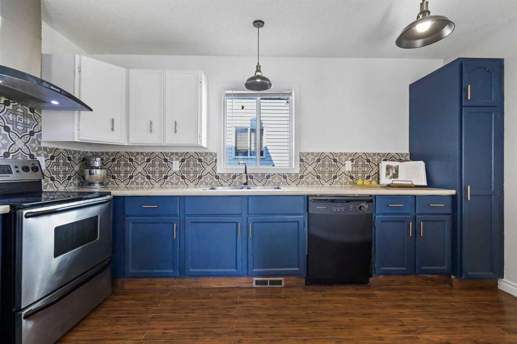 680 Macewan Drive, Calgary, MLS® # A2241002