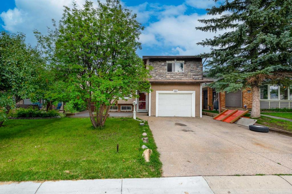 160 Berkshire Close, Calgary, MLS® # A2241659