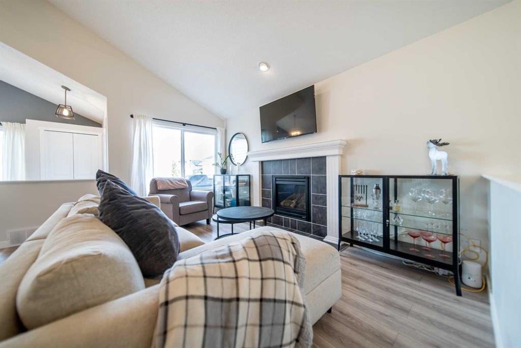 184 Copperstone Gardens, Calgary, MLS® # A2241955