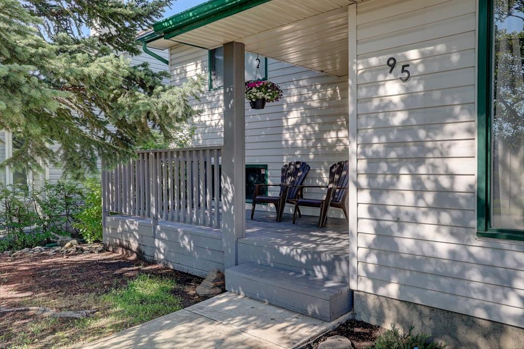 95 Woodglen Road, Calgary, MLS® # A2242893
