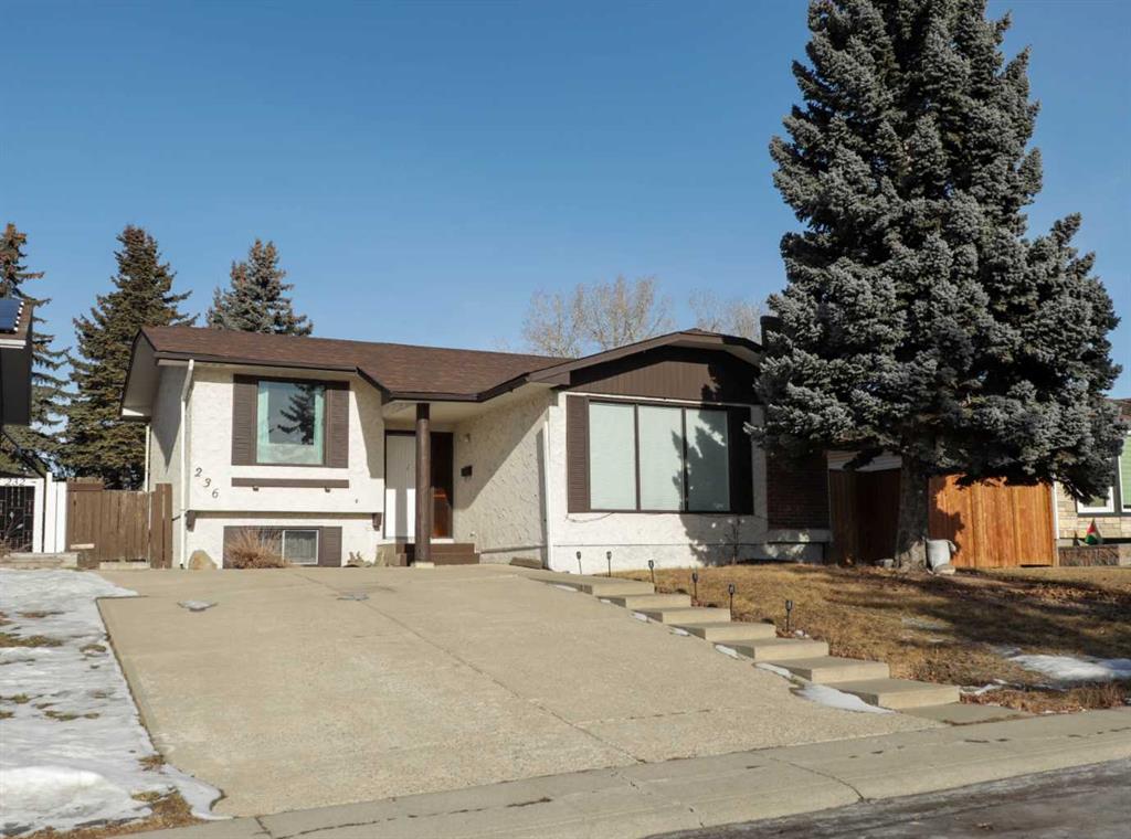 236 Pinetree Road, Calgary, MLS® # A2246149