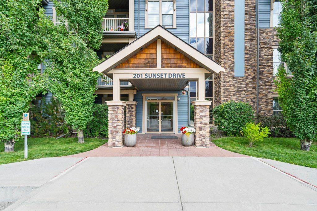 201 Sunset Drive, Cochrane, MLS® # A2246379