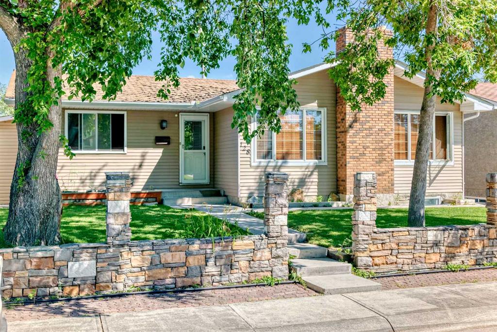 128 Whiteside Crescent, Calgary, MLS® # A2246974