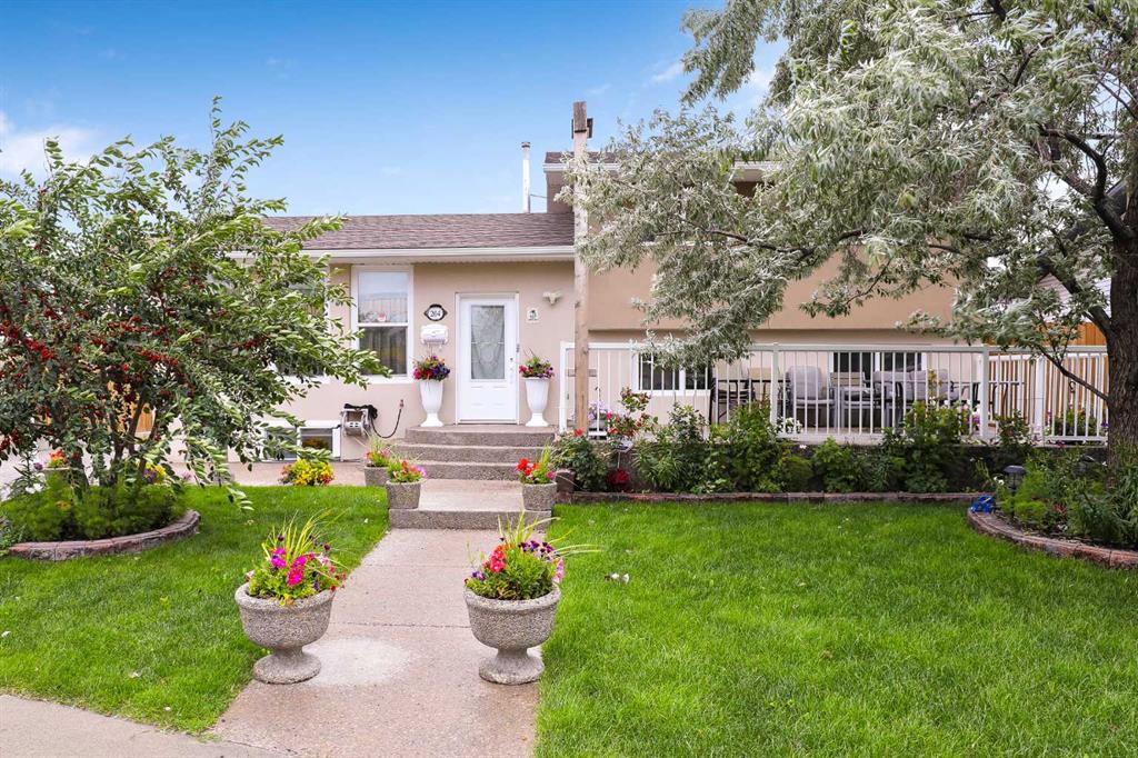 204 Whitestone Crescent, Calgary, MLS® # A2246999