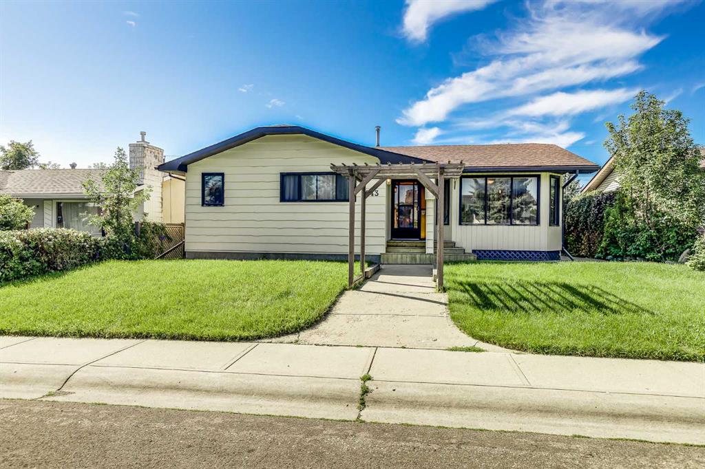1043 Marcombe Crescent, Calgary, MLS® # A2247000