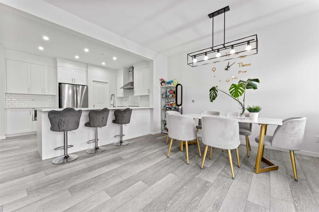 600 Livingston Way, Calgary, MLS® # A2250142