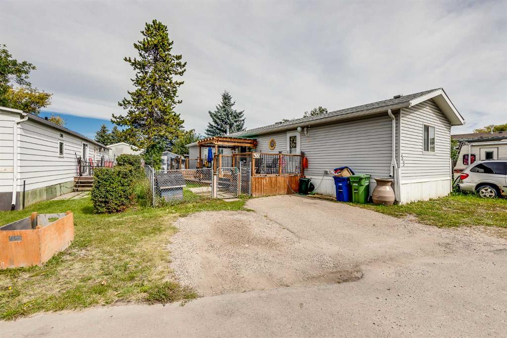 Real Estate Listing MLS A2250231