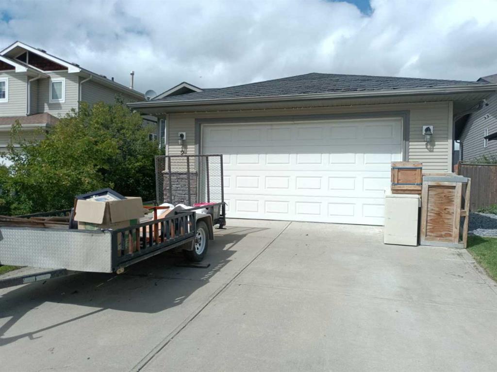 2 Holsworth Place, Sylvan Lake, MLS® # A2250258
