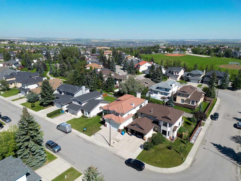 58 Edgebrook Close, Calgary, MLS® # A2251106