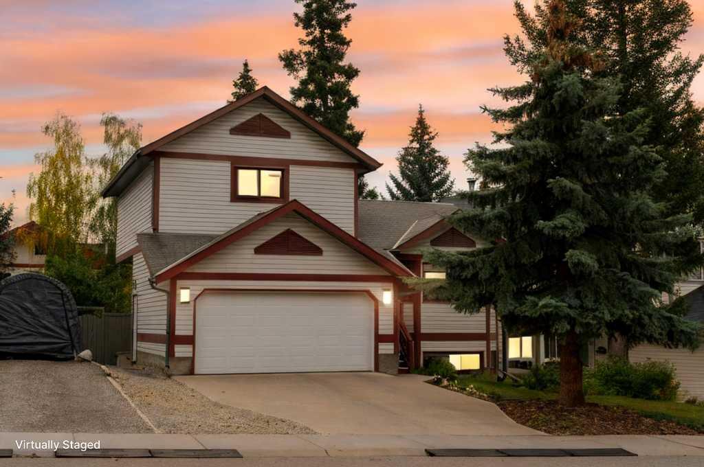 270 Lady Macdonald Drive, Canmore, MLS® # A2256376