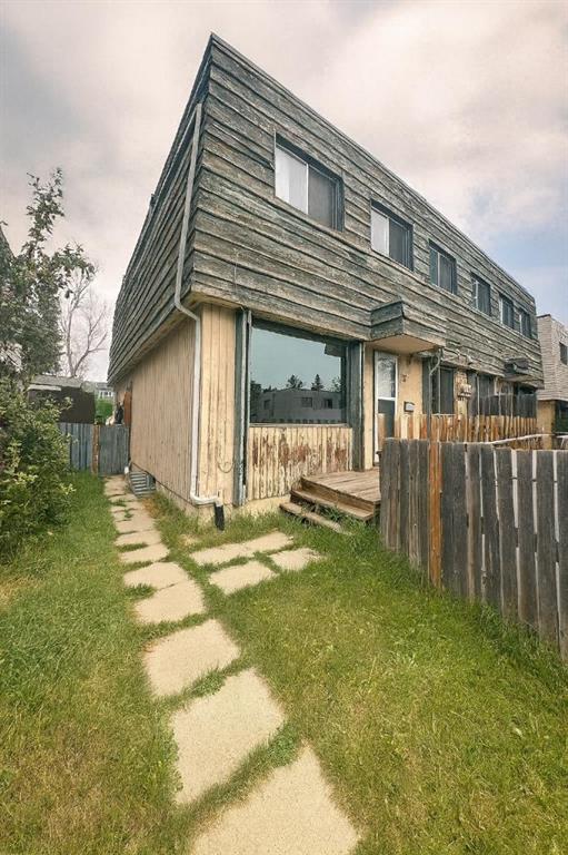 11 Blackthorn Bay, Calgary, MLS® # A2257764