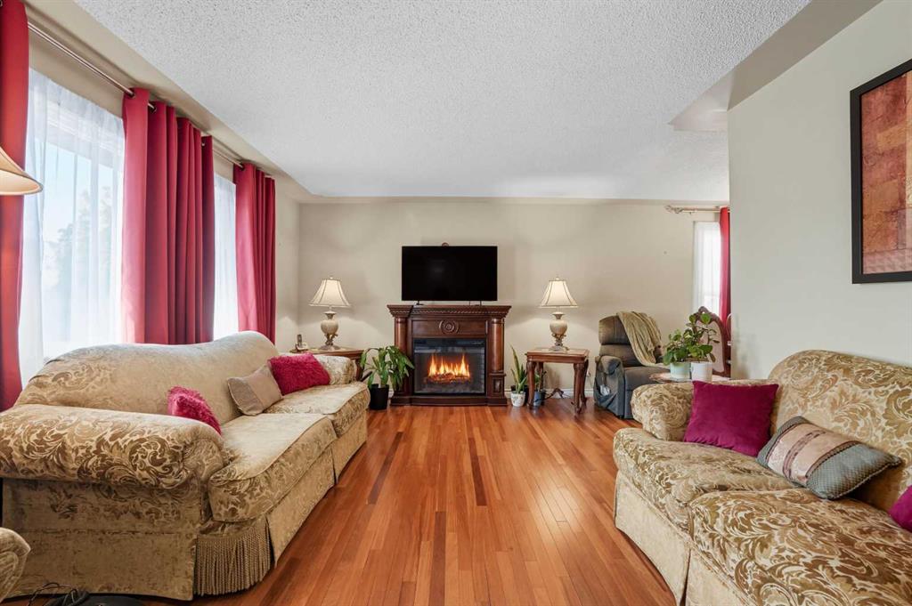 224 Whitestone Crescent, Calgary, MLS® # A2260352