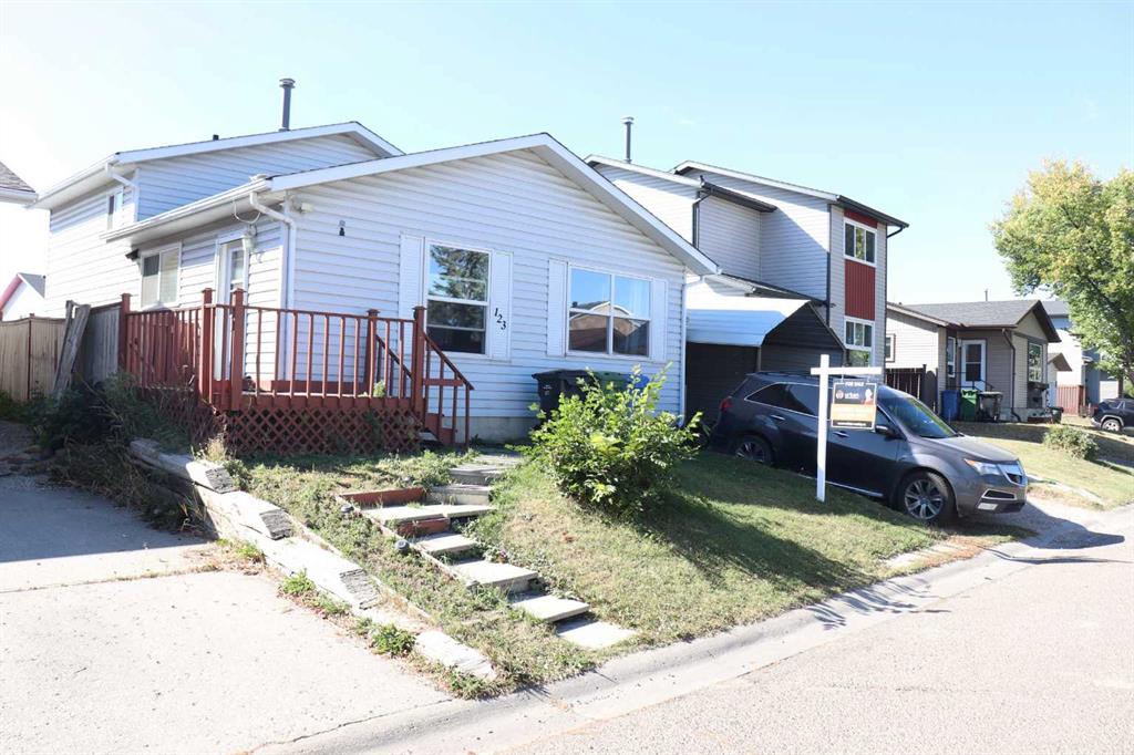 123 Castleglen Road, Calgary, MLS® # A2260492