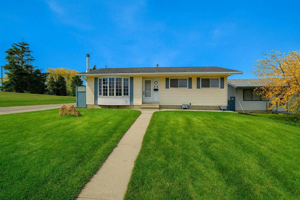 24 Rundleson Way, Calgary, MLS® # A2261697