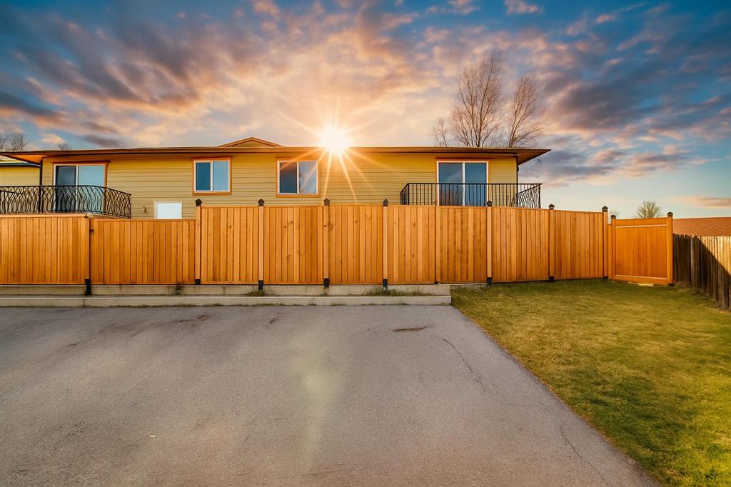 151 F Pinehill Road, Calgary, MLS® # A2261887