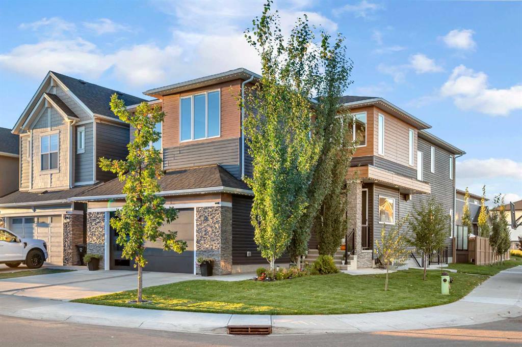 134 Corner Meadows Common, Calgary, MLS® # A2262142