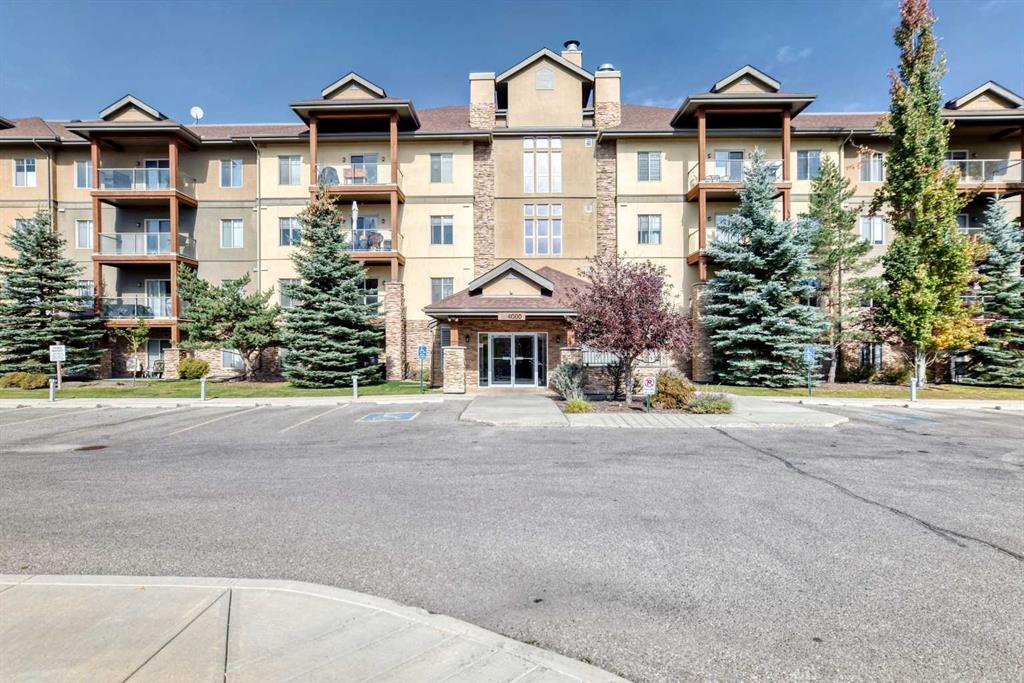 92 Crystal Shores Road, Okotoks, MLS® # A2263038