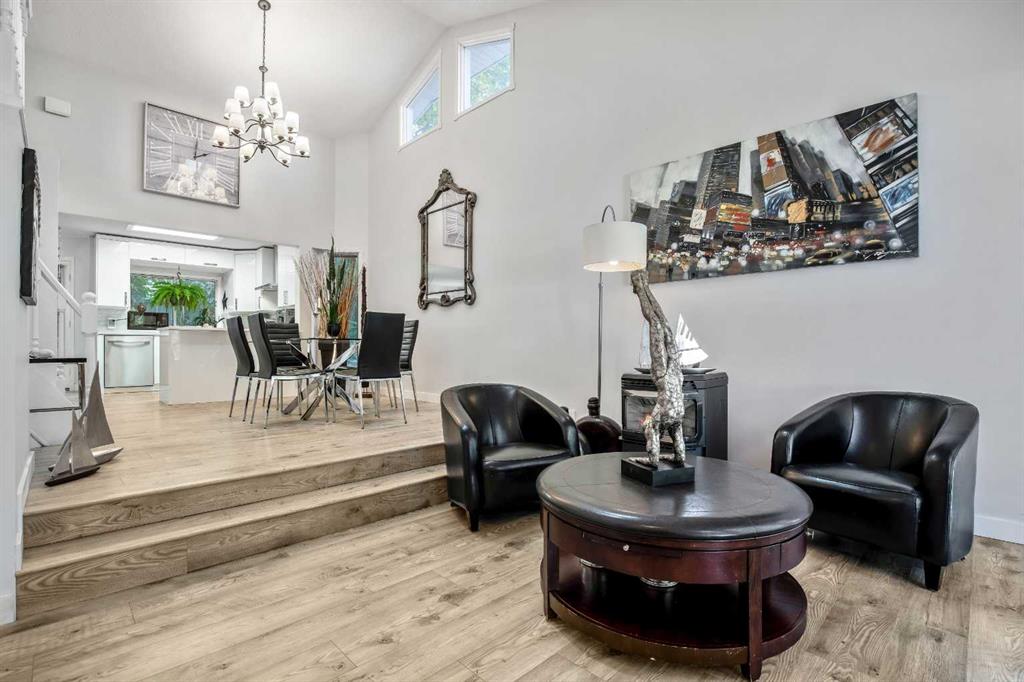 Real Estate Listing MLS A2263704