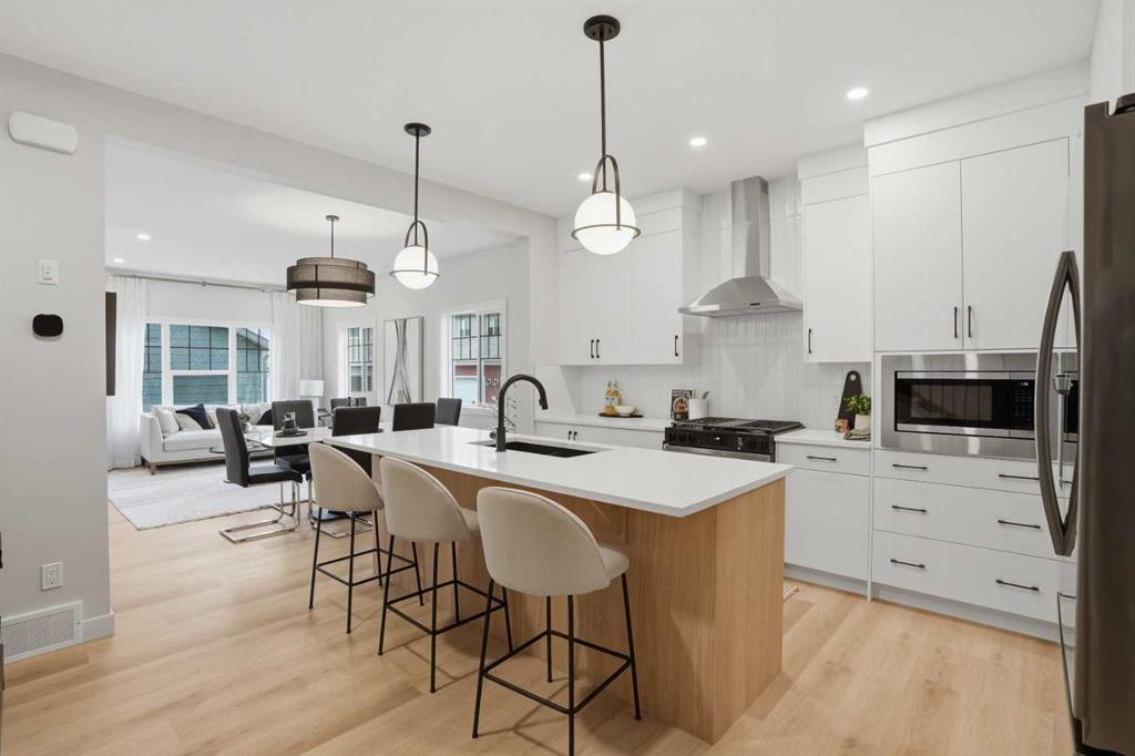 64 Buffaloberry Manor, Calgary, MLS® # A2268824