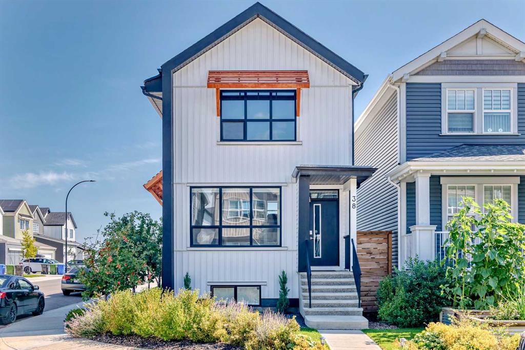 38 Lavender Road, Calgary, MLS® # A2273557