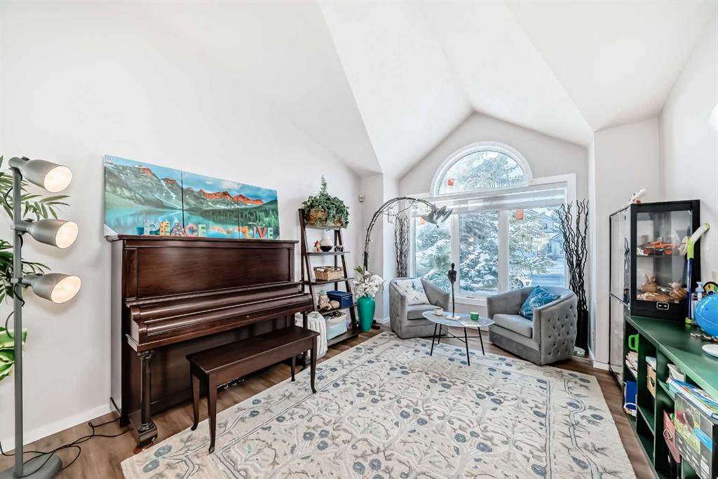 8328 Edgevalley Drive, Calgary, MLS® # A2273966