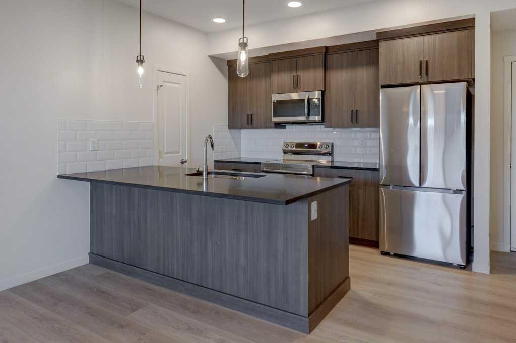 245 Edith Place, Calgary, MLS® # A2275304