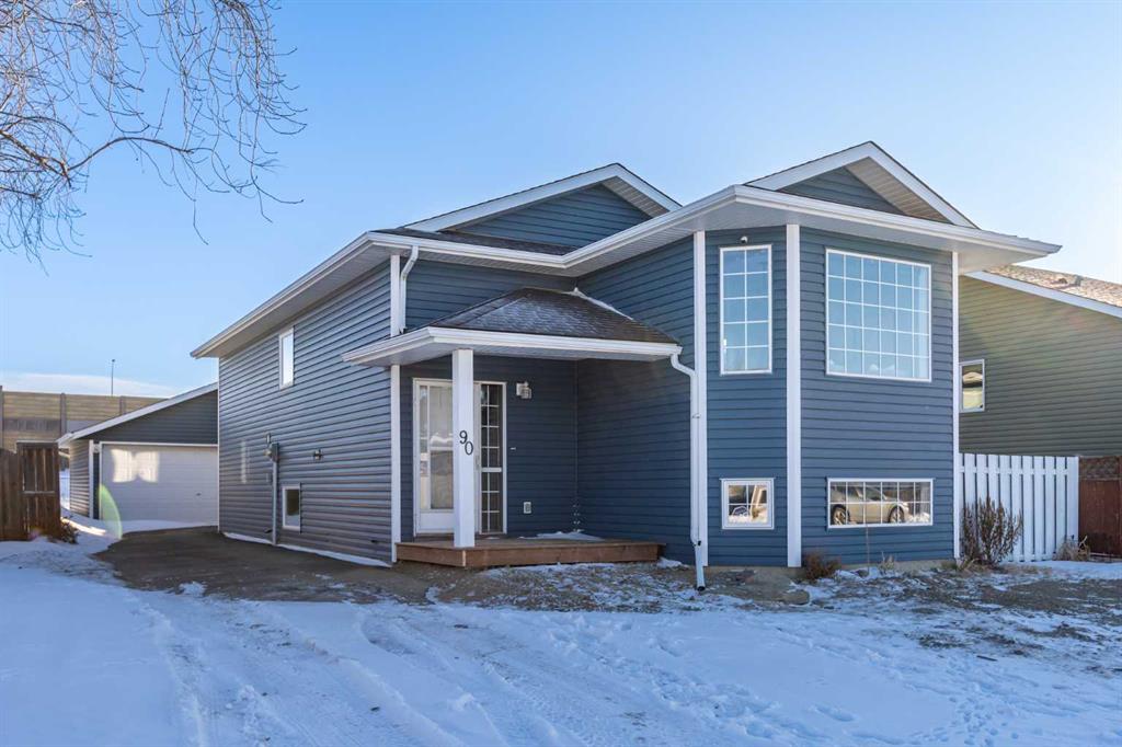 90 Elizabeth Way, Airdrie, MLS® # A2275643