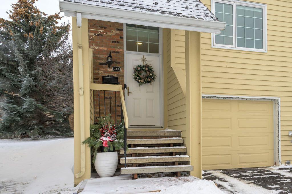 344 Point Mckay Gardens, Calgary, MLS® # A2275896