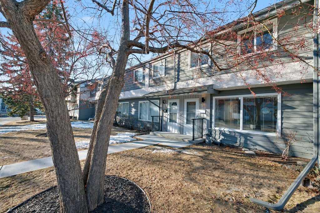 999 Canyon Meadows Drive, Calgary, MLS® # A2280609