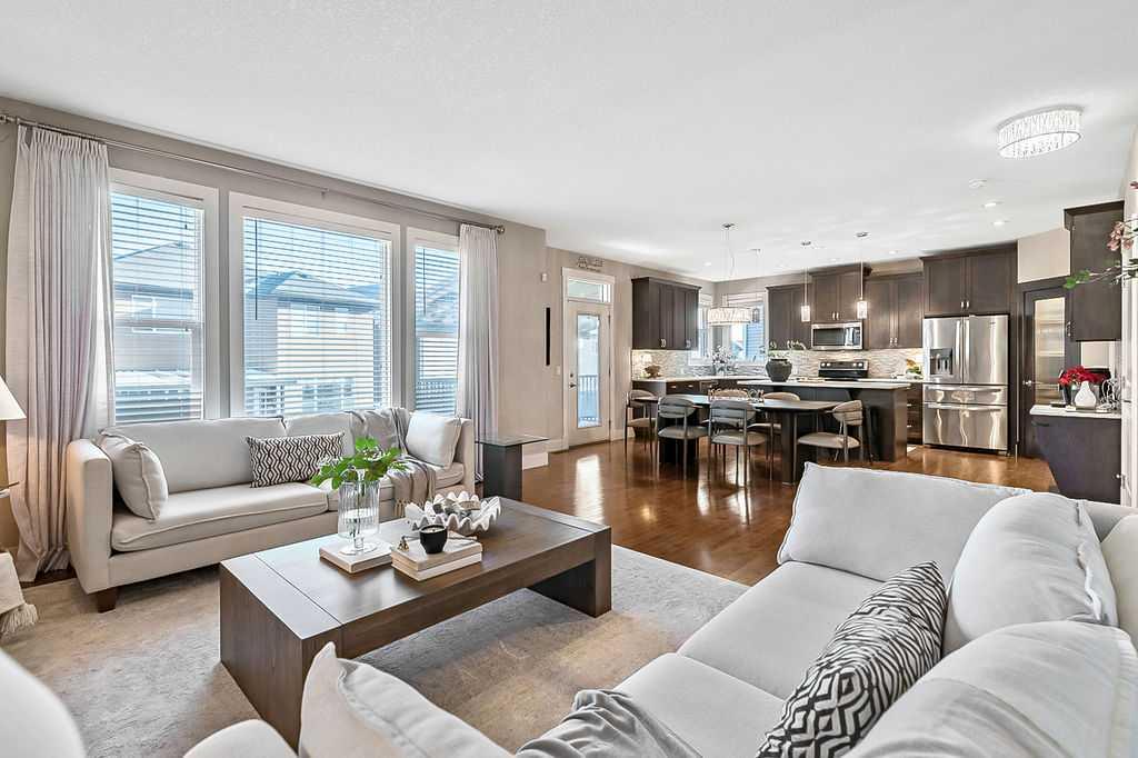 112 Kinniburgh Close, Chestermere, MLS® # A2281468