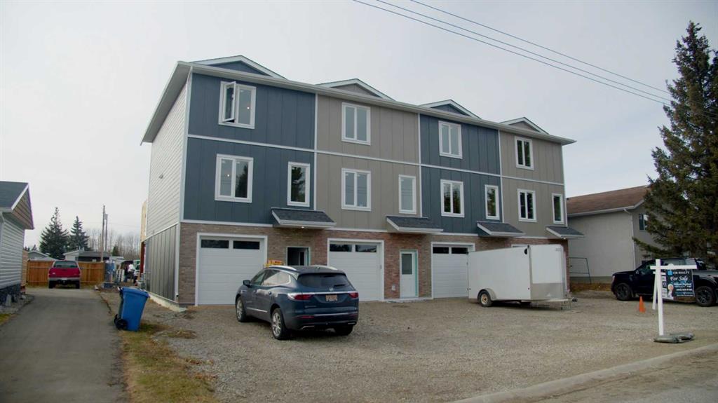 106 4th Street, Sundre, MLS® # A2282640