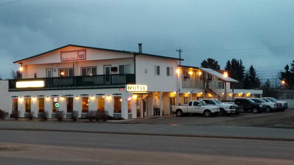 Real Estate Listing MLS A2282785