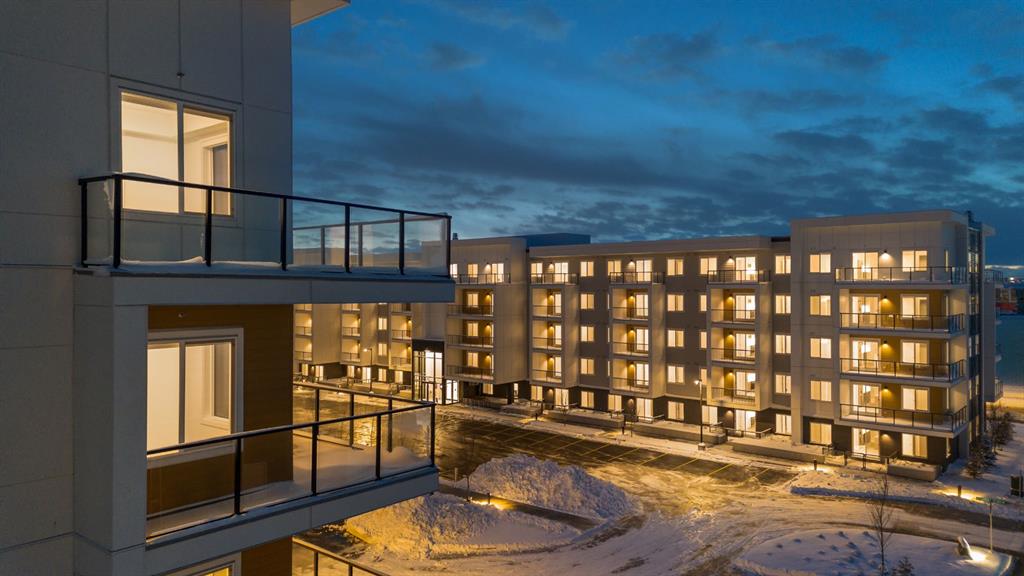 63 Corner Glen Crescent, Calgary, MLS® # A2284846