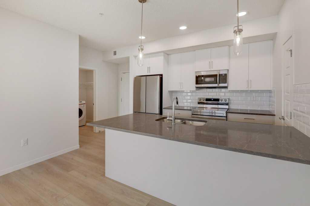 245 Edith Place, Calgary, MLS® # A2287736