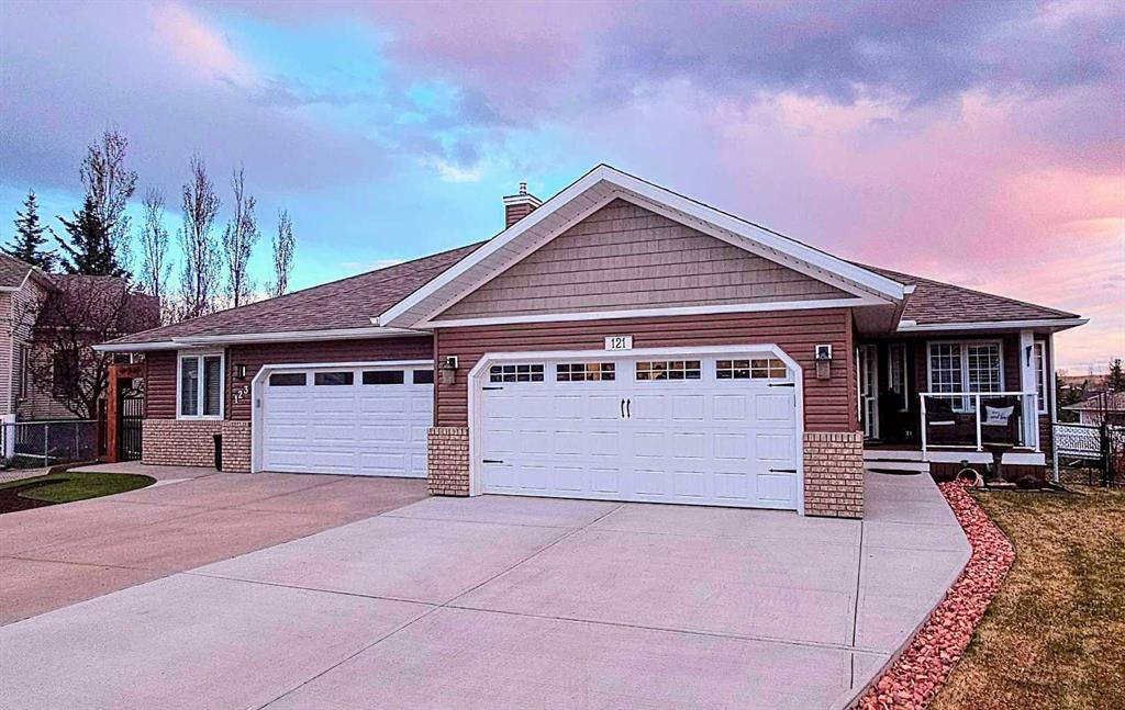 121 Sandstone Court, Okotoks, MLS® # A2288329