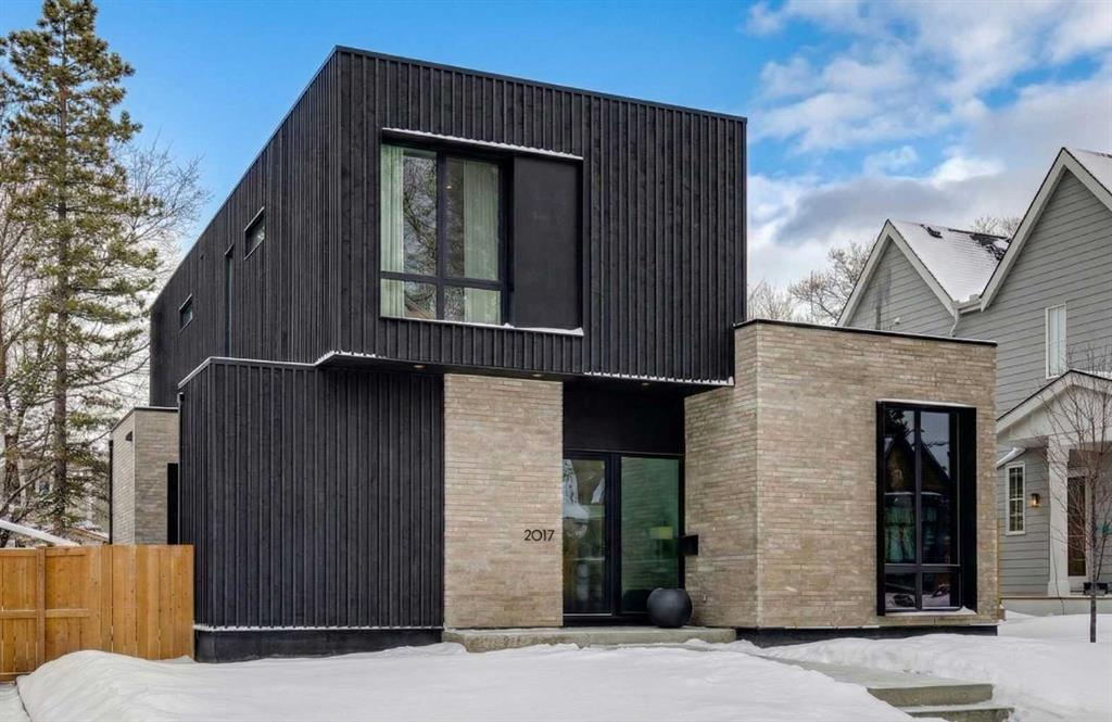 Real Estate Listing MLS A2290046