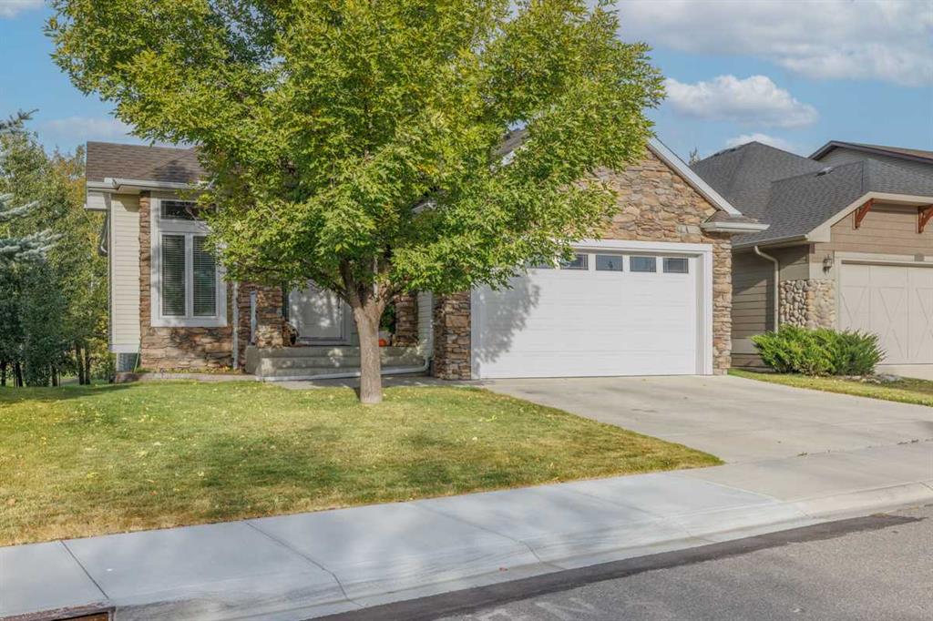 462 Crystal Green Manor, Okotoks, MLS® # A2291434