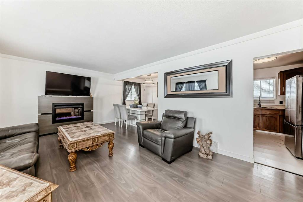 4117 45 Street, Red Deer, MLS® # A2292092