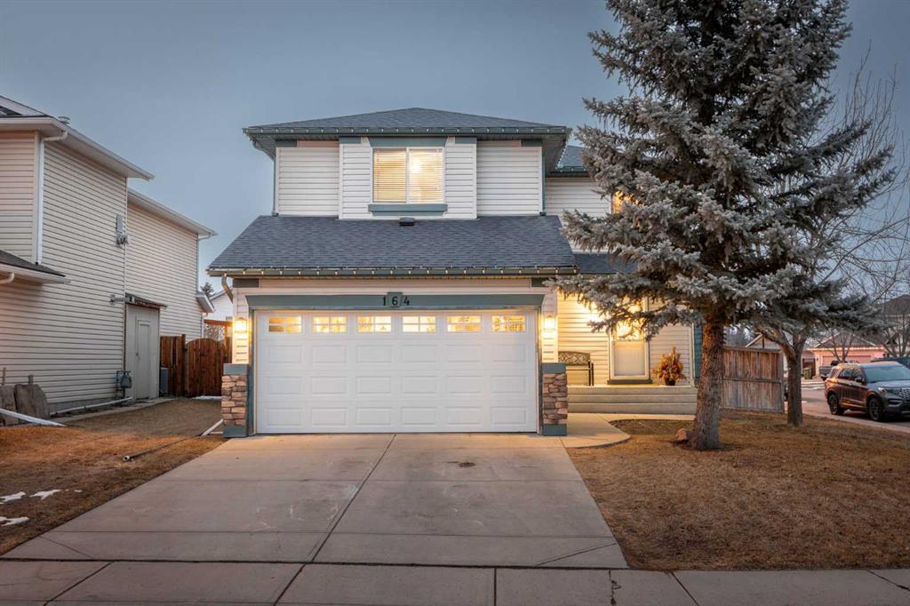 164 West Lakeview Circle, Chestermere, MLS® # A2292609
