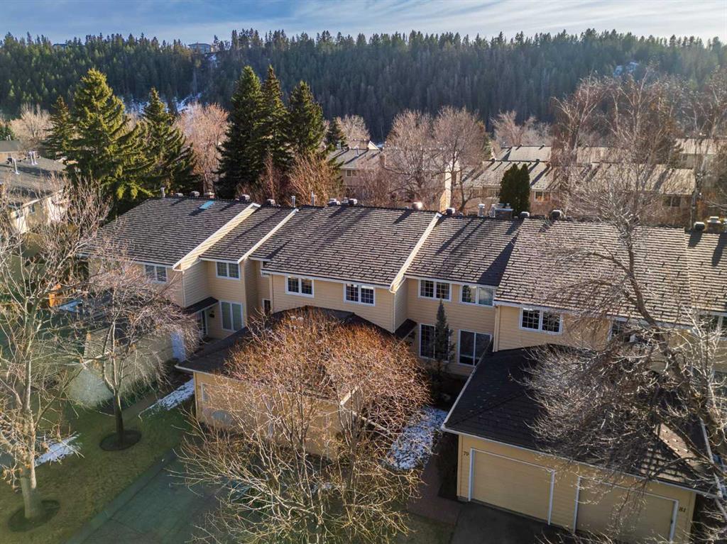 77 Point Drive, Calgary, MLS® # A2293043