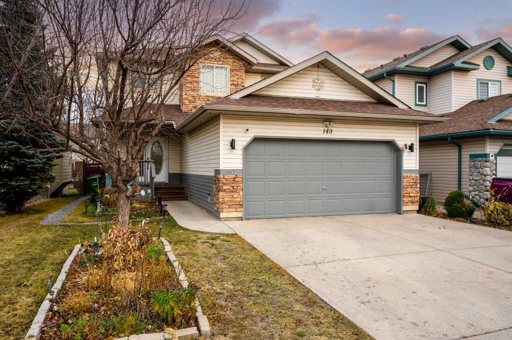 140 Fairways Drive, Airdrie, MLS® # A2293896