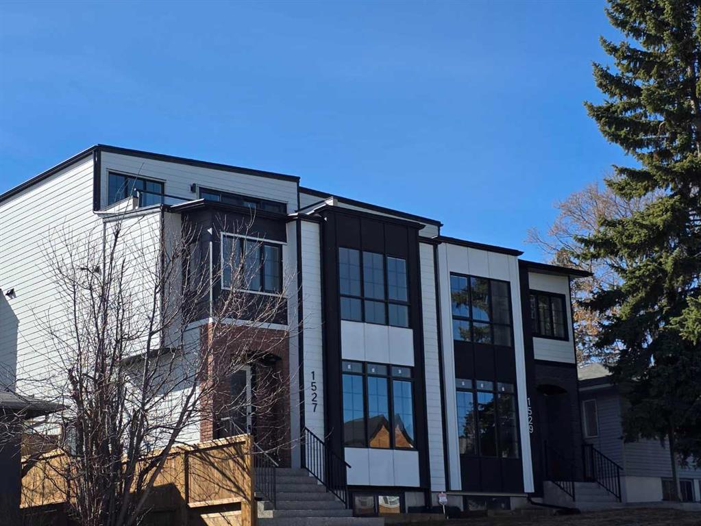 Real Estate Listing MLS A2294339