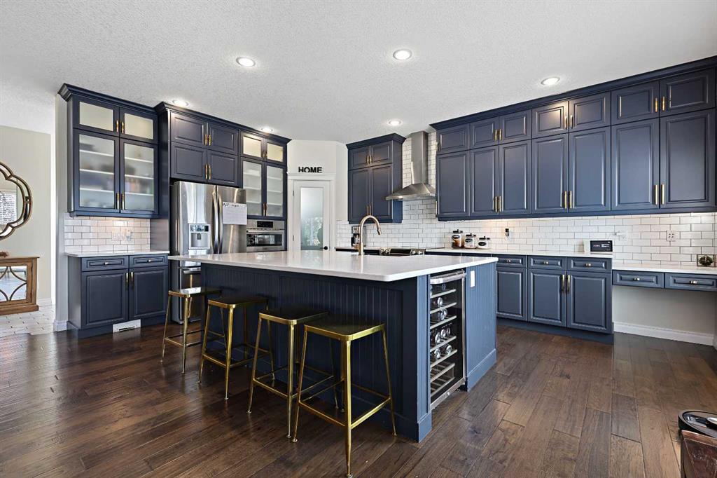 739 Cimarron Close, Okotoks, MLS® # A2295107