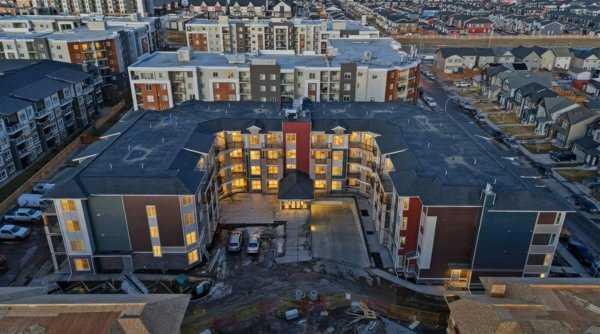 15 Skyview Point Crescent, Calgary, MLS® # A2296834