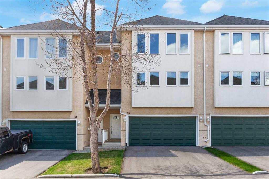 Real Estate Listing MLS A2297042