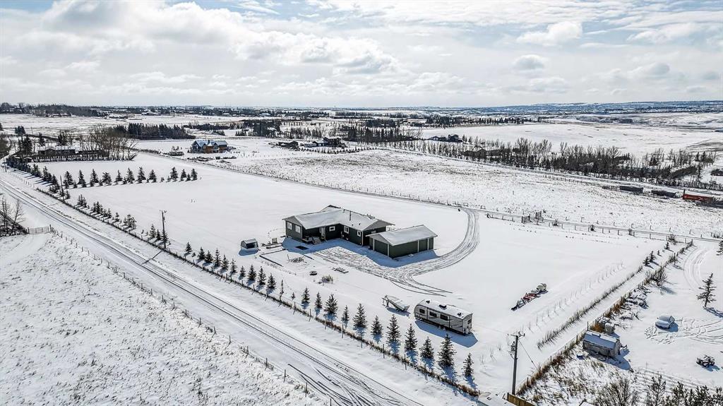 261197 Valley View Road, Rural Rocky View County, MLS® # A2297453